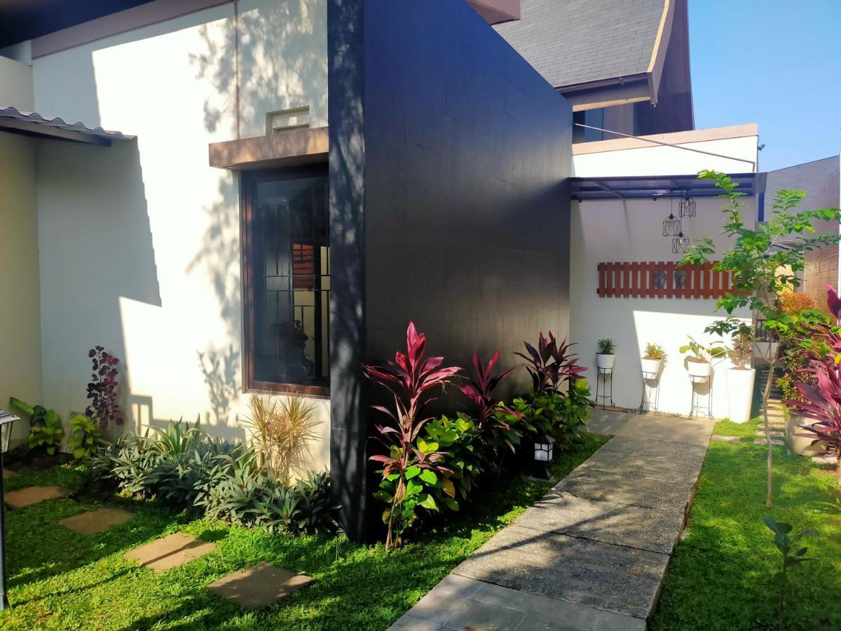 Vimala Hill Villa And Resort - 3 Bedrooms Bogor Exterior photo